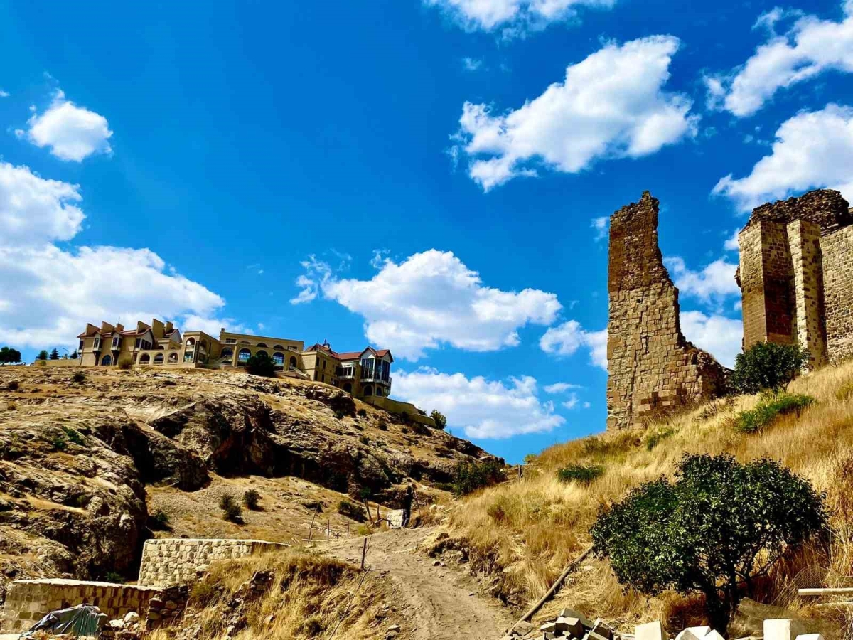 5 bin yıllık Harput Kalesi’nden görsel şölen
