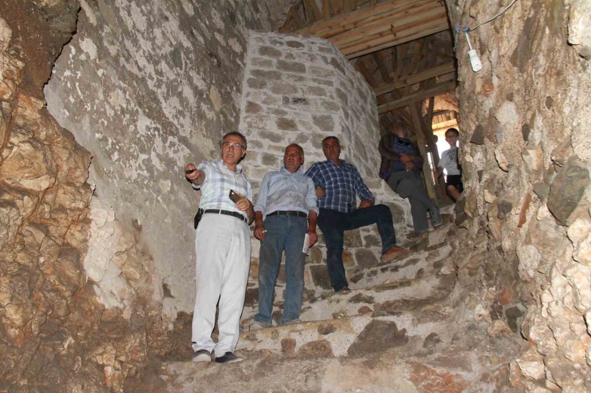 Kazı çalışmalarında bulunan 2 bin 500 yıllık su sarnıcı turizme kazandırılıyor
