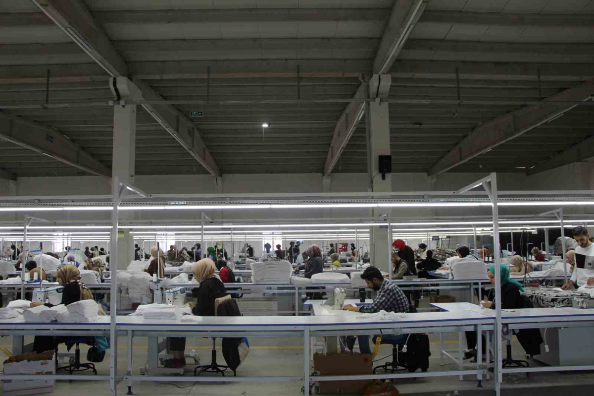 Bingöl’deki tekstil fabrikaları tamamlandığında bin 400 kişi istihdam edilecek
