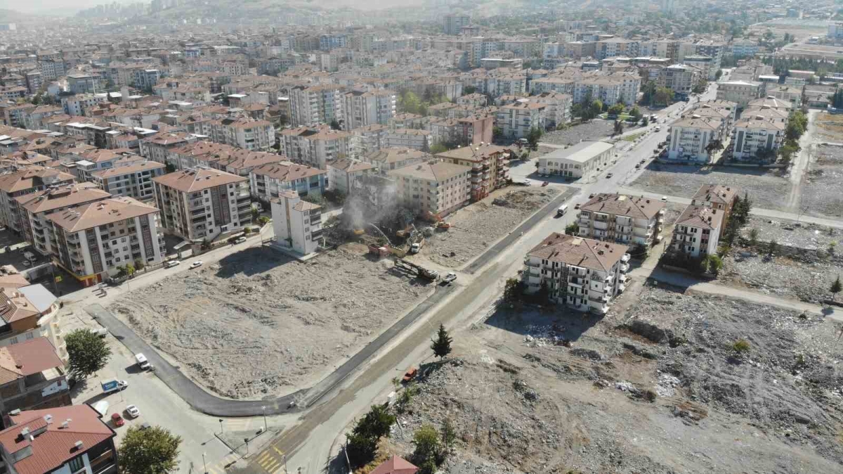 Malatya’da deprem de yıkılan binaların yüzde 99’u 2000 öncesi yapılar
