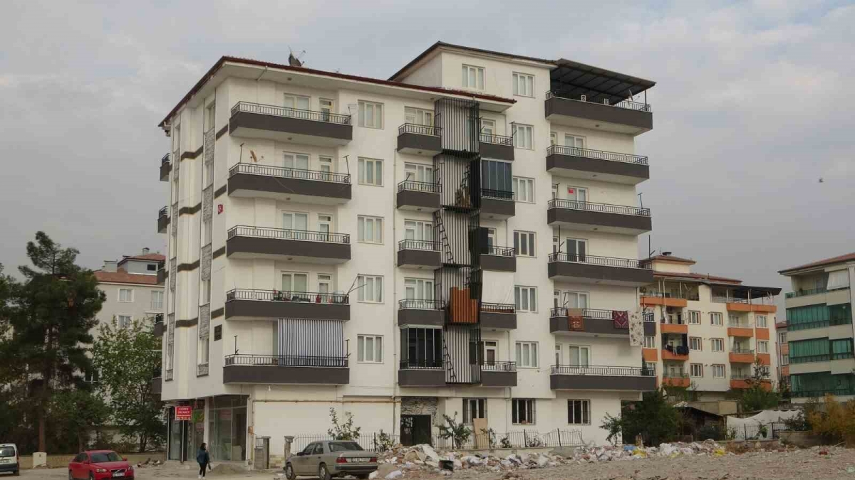 Deprem bölgesi Malatya’da konut satışları durdu
