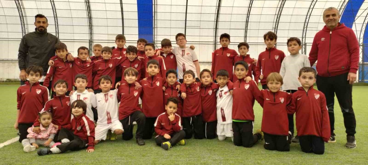 Elazığspor Futbol Okulu, yeni yetenekler yetiştiriyor
