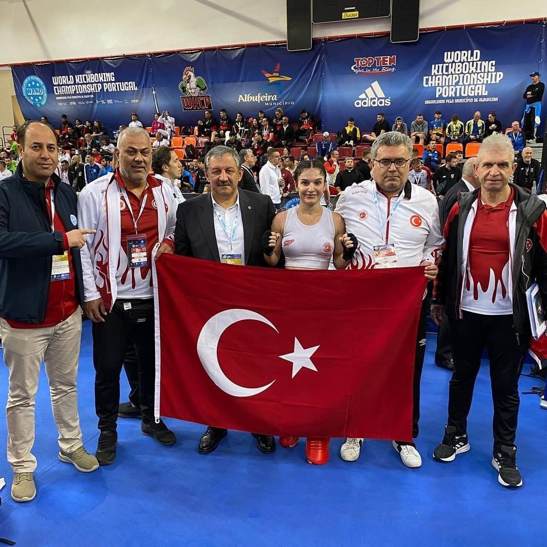 Tuncelili boksörden büyük başarı
