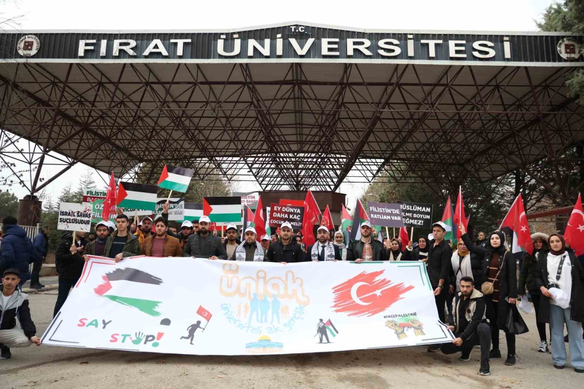 Üniversite öğrencileri Filistin için yürüdü
