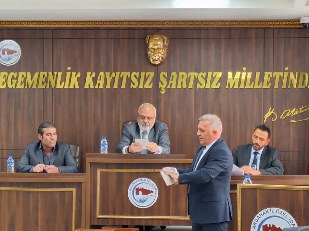 Ardahan’da İl Genel Meclis Başkanı seçildi
