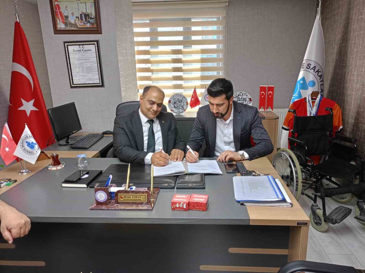 İşitme cihazları şirketi, Sakatlar Derneği Üyelerine destek için özel bir kampanya başlattı
