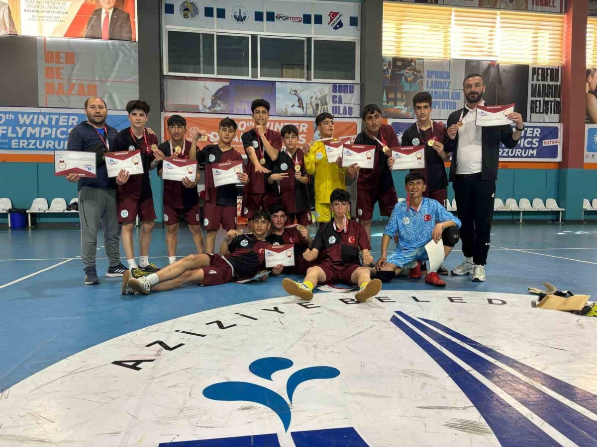 Patnos YİBO Futsalda bölge şampiyonu

