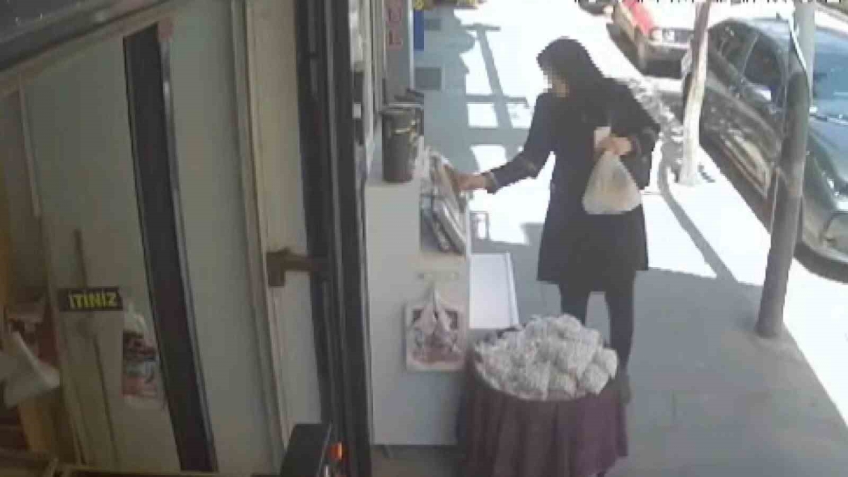 Elazığ’da bir kadın, orcik çalarken güvenlik kamerasına yakalandı
