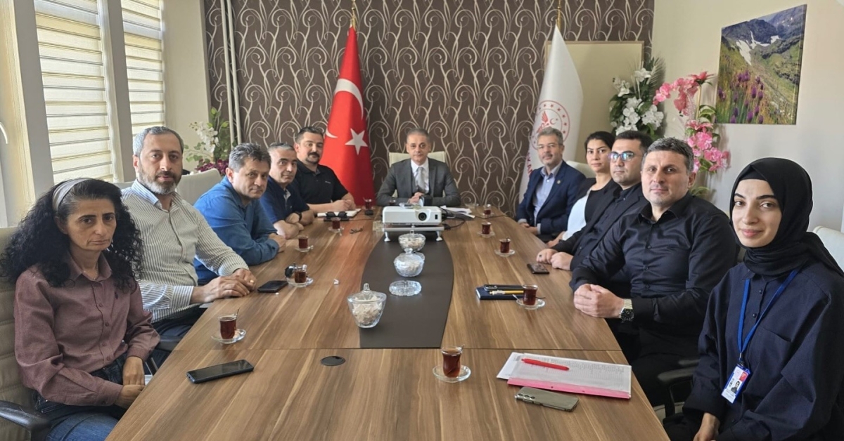 Erzincan’daki eczacılarla istişare toplantısı düzenlendi
