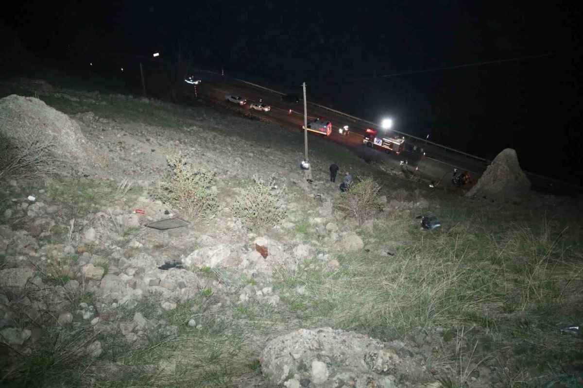 Erzurum’da feci kaza: 3 ölü, 2 yaralı
