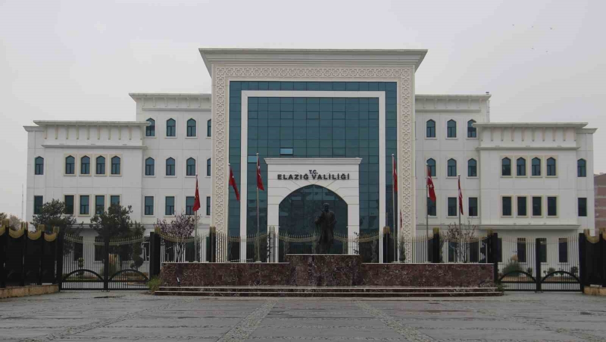Elazığ Valiliği’nden deprem açıklaması, “Herhangi bir hasar ihbarı yapılmamıştır”
