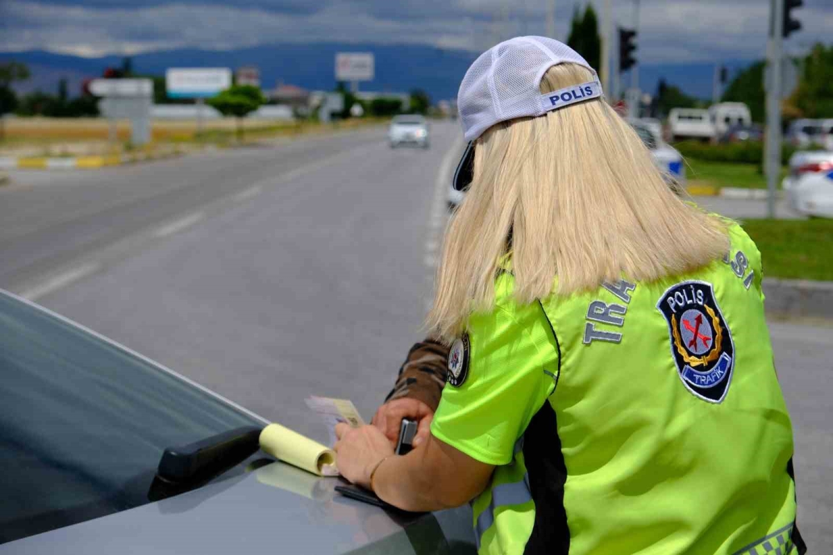 Bayram öncesi trafik denetimleri artırıldı
