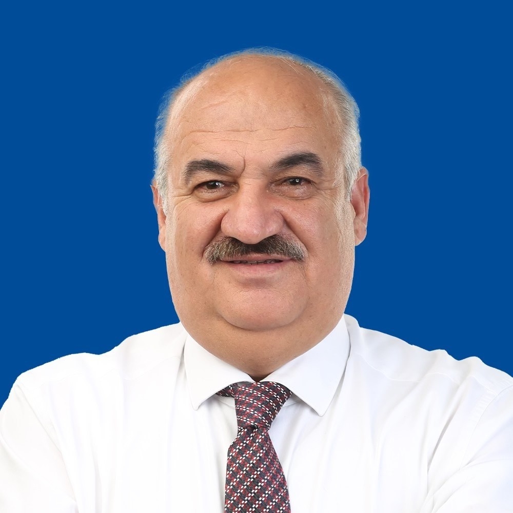 Akpunar partisinden istifa etti
