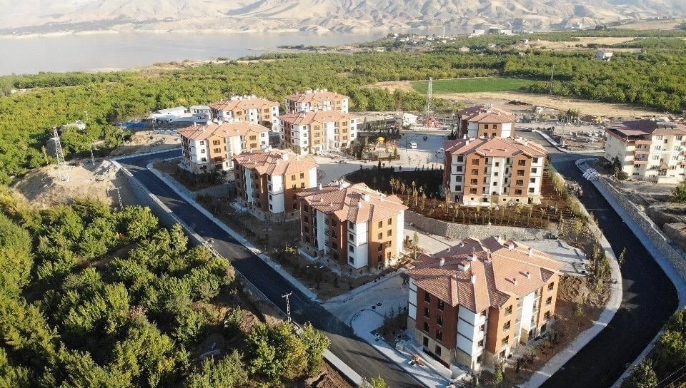 Depremin merkez üssünde TOKİ güven verdi
