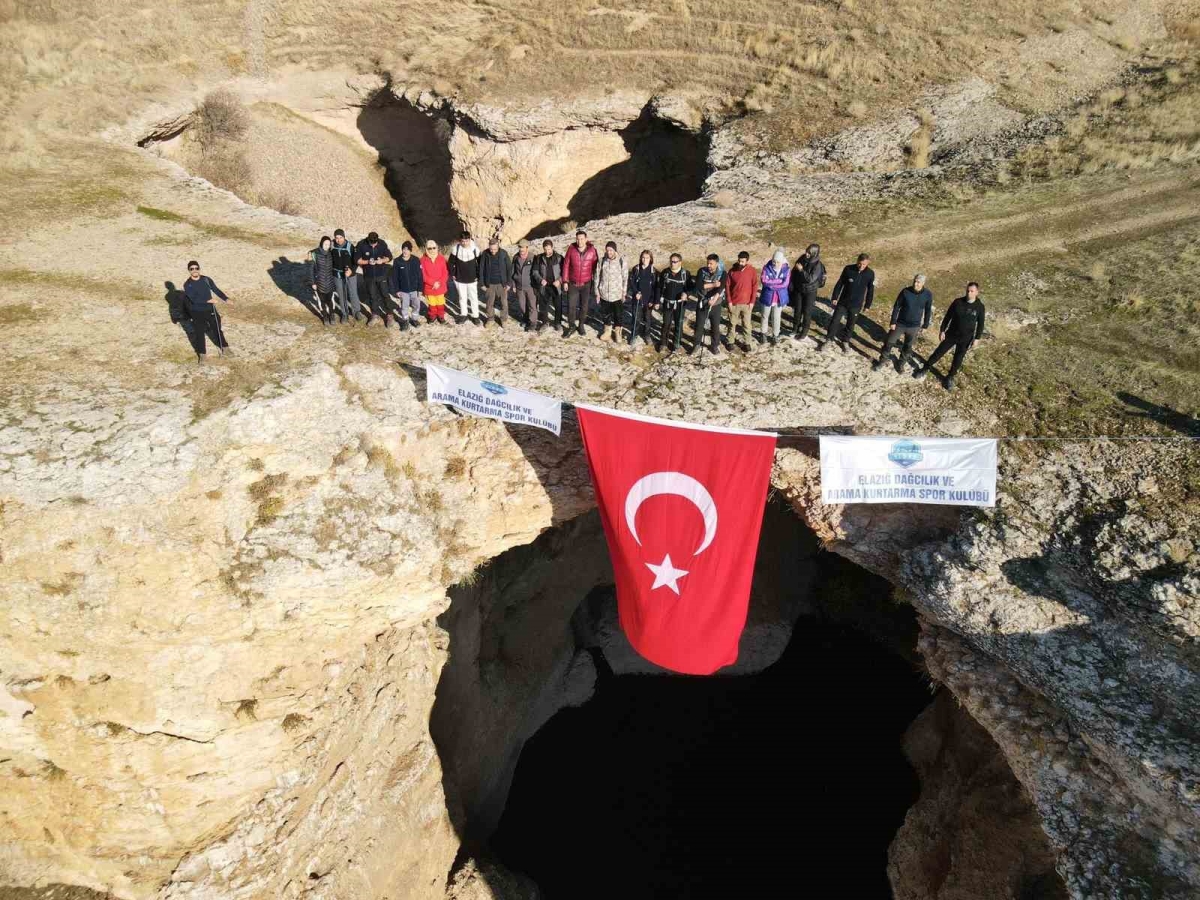 Elazığlı dağcılar ve doğa severler, kanyonların güzelliklerini keşfetti
