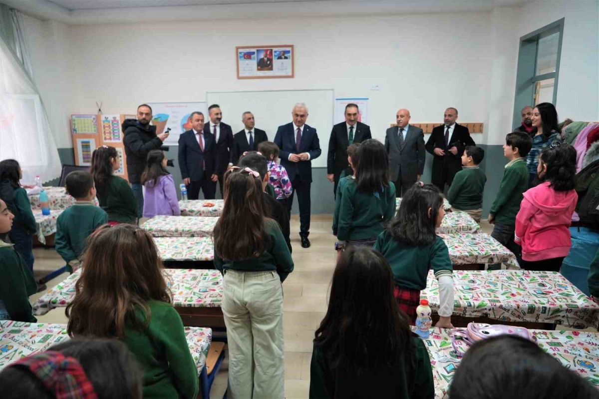 Muş’ta 104 bin 641 öğrenci ve 6 bin 663 öğretmen yarıyıl tatiline girdi

