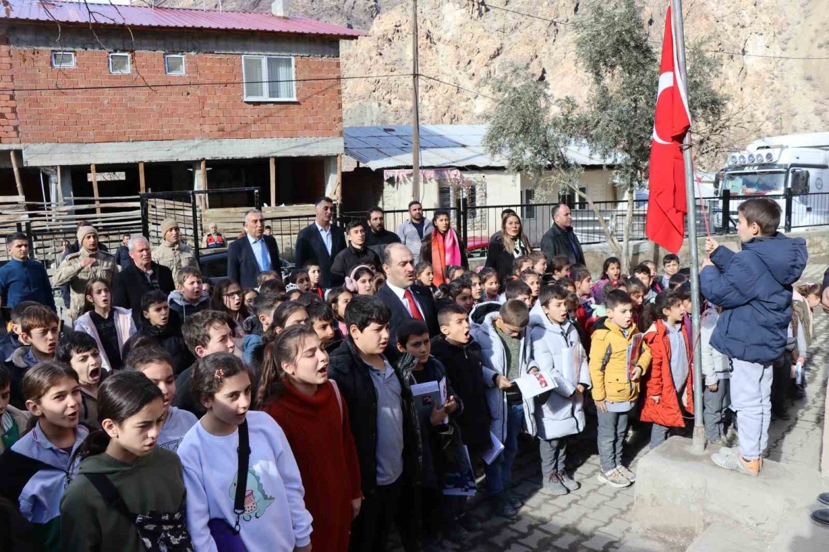 Ayvalı’da karne coşkusu
