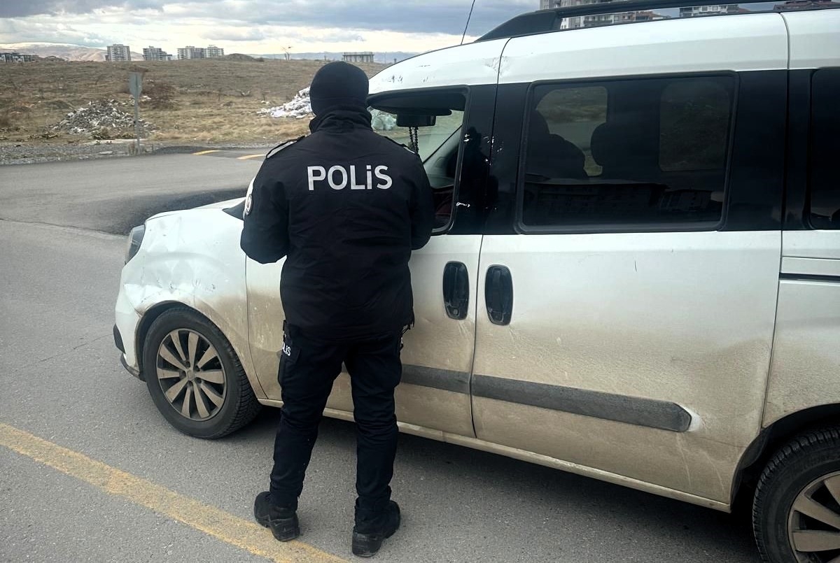 Malatya’da huzur ve güven uygulamasında 32 şahıs yakalandı
