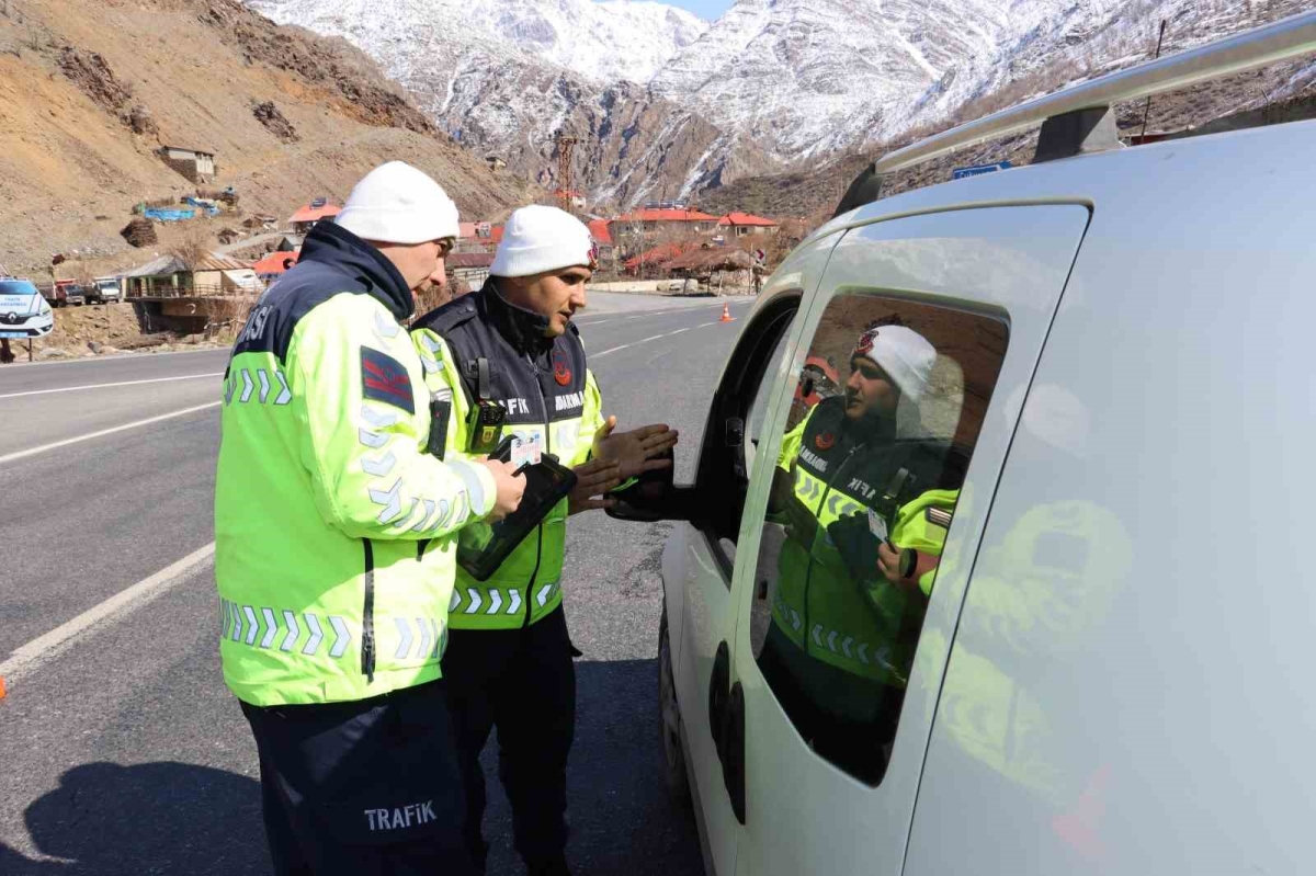 Hakkari’de trafik denetimi
