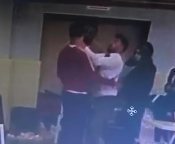 Turnuvada antrenöre kafa atan hakeme 6 ay ceza
