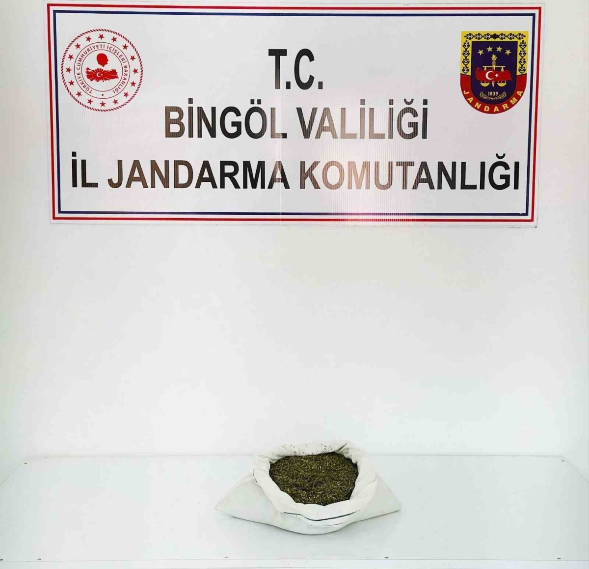 Bingöl’de 2 kilo esrar ele geçirildi
