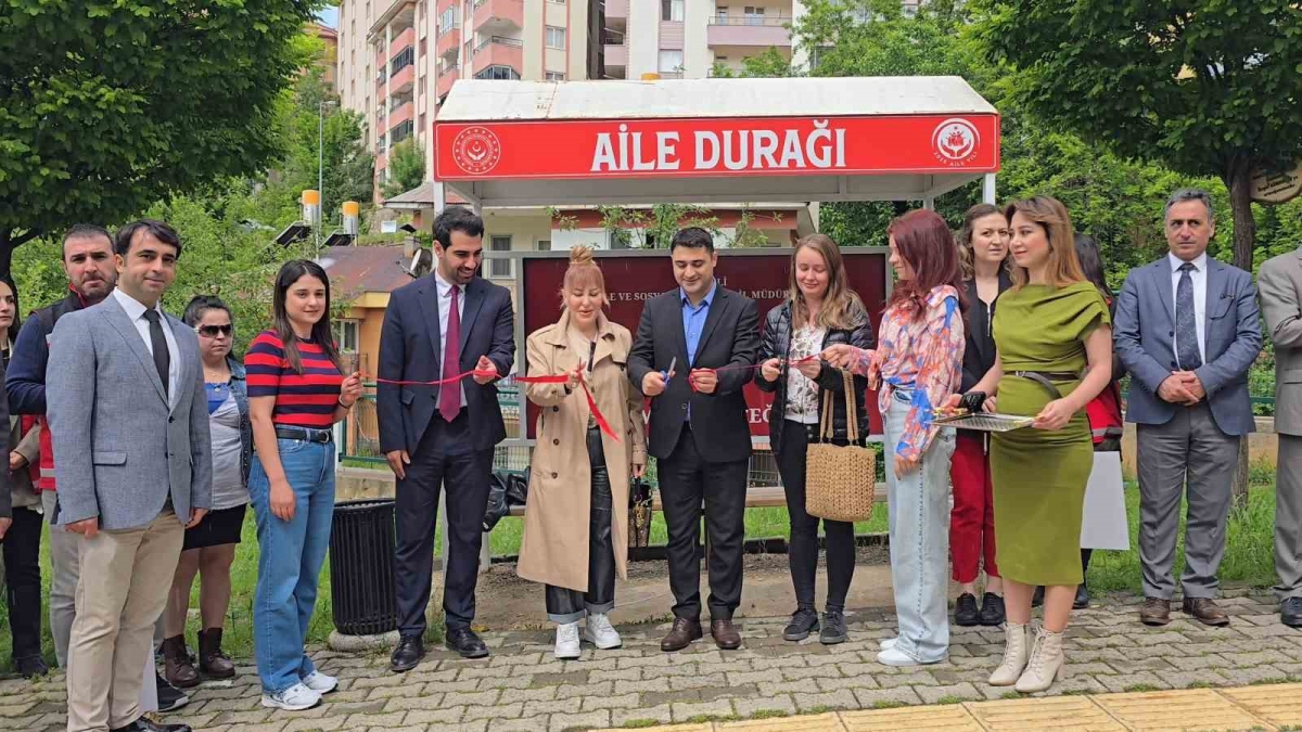Tunceli’de Aile Günü yürüyüşü
