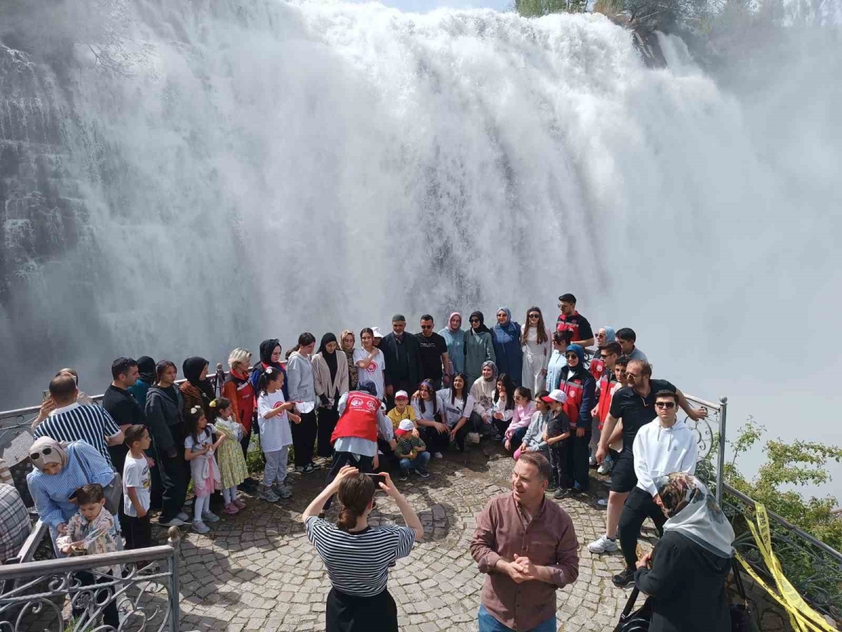 Şehit aileleri, aile yılı programında tarihle ve doğayla buluştu
