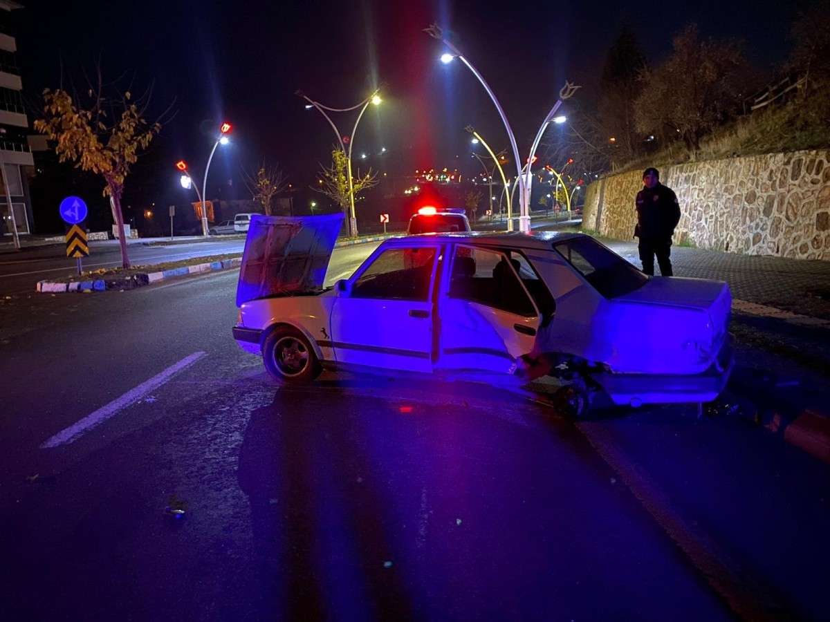 Tunceli’de trafik kazası: 4 yaralı  