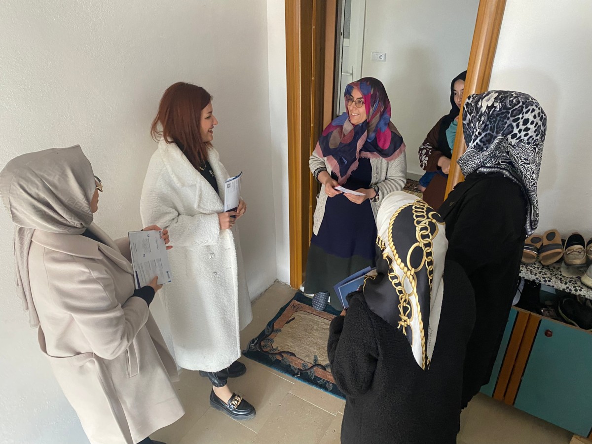 Deva Partisi’nden Yazıkonak beldesini ziyaret