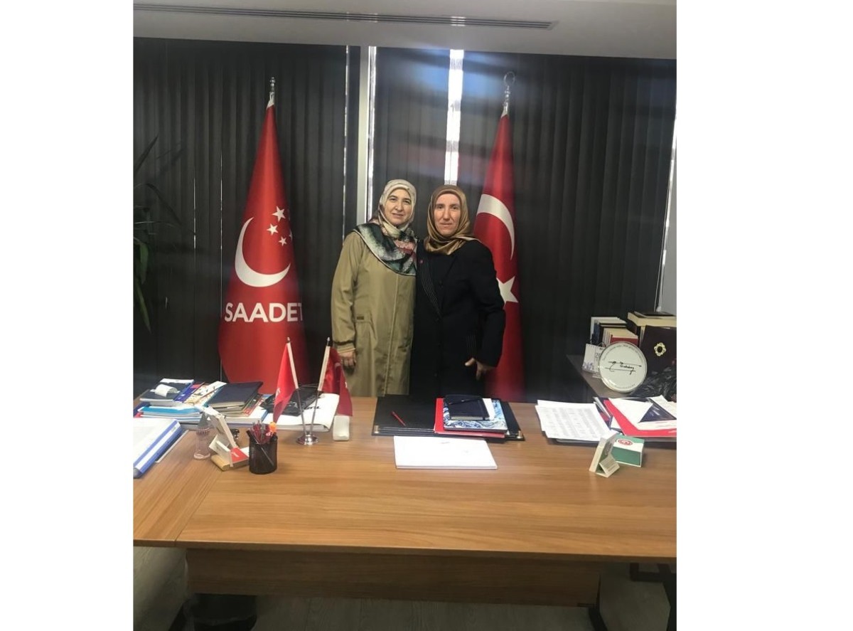Elazığ Saadet Partisi Kadın Kolları Başkanlığı'nda görev değişimi