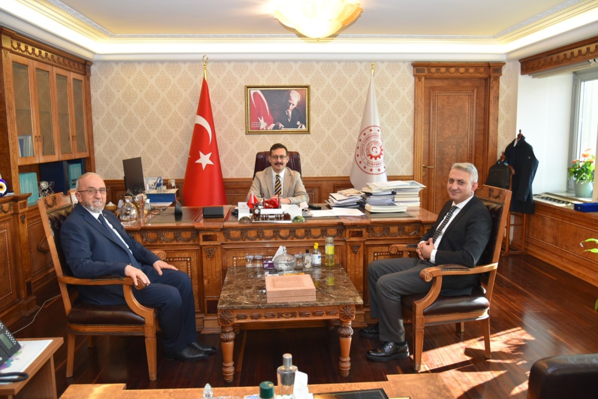 Başkan Dumandağ Ankara'da bir dizi ziyarette bulundu