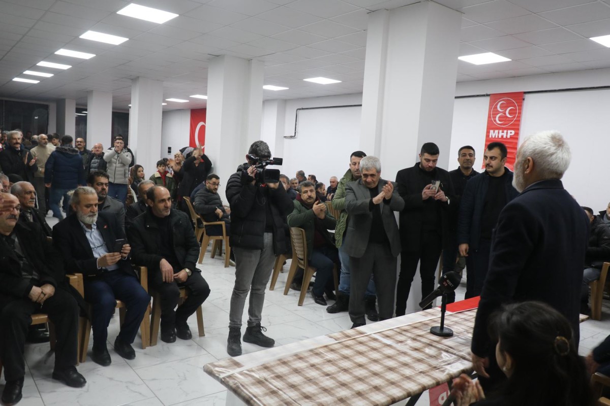 Doç. Dr. Murat Aygen vatandaşlarla bir araya geldi