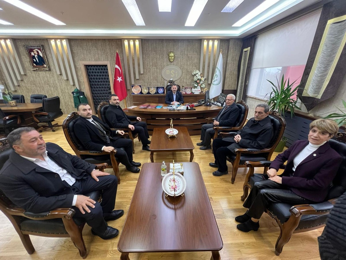 Genç Başkan Adayı Özgül, çalışmalarını sürdürüyor