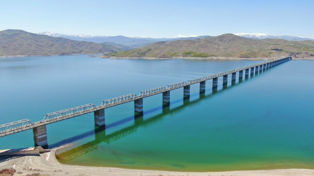 Türkiye'nin en uzun demir yolu köprüsü Elazığ’da
