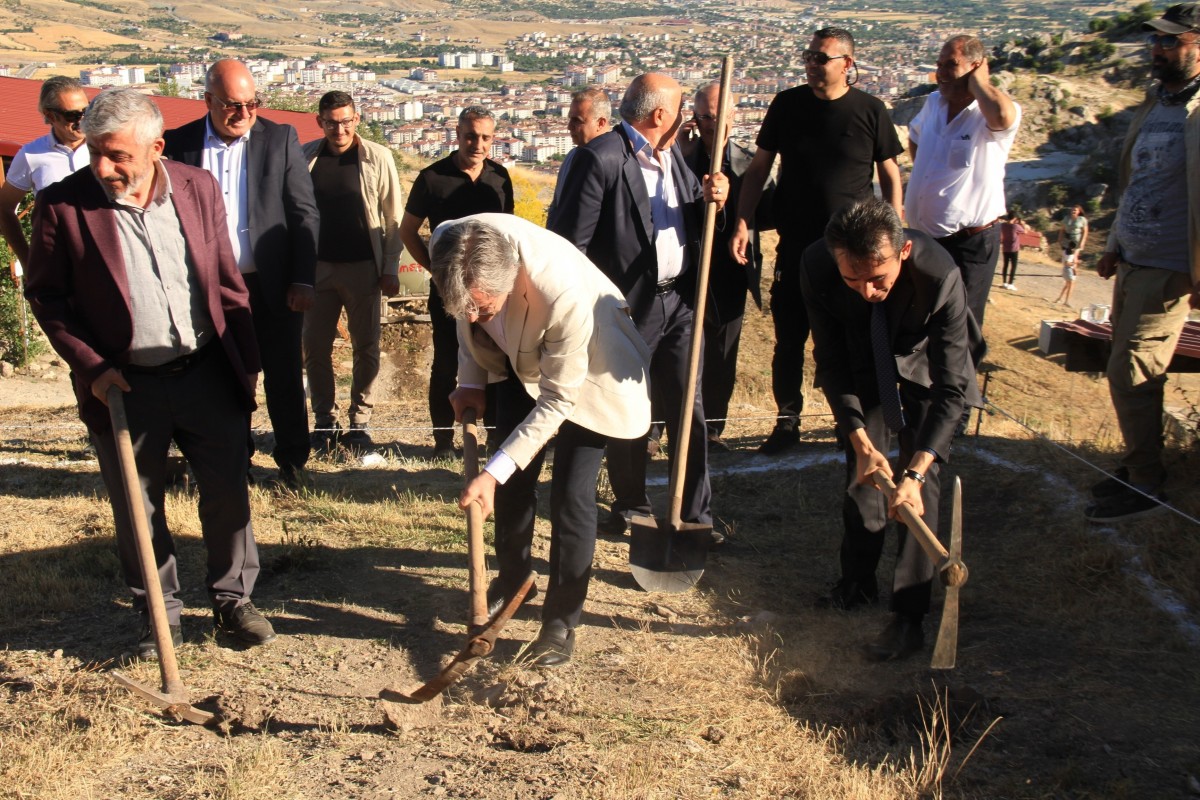 Harput Kalesi'nde kazı çalışmaları başladı  